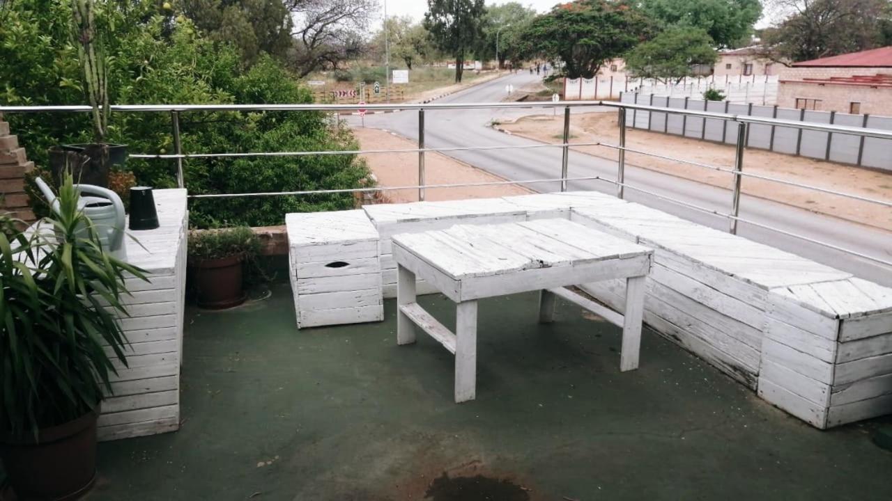 Tsumeb Backpackers & Safari Hostel Exterior photo